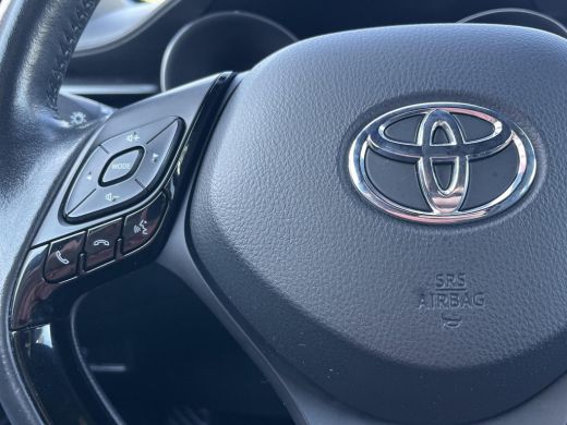 Toyota C-HR 2.0 Hybrid Style | Carplay | Inparkeerhulp | Navigatie | Stoel + stuurverwarming | ActivLease financial lease