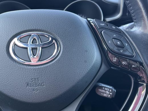 Toyota C-HR 2.0 Hybrid Style | Carplay | Inparkeerhulp | Navigatie | Stoel + stuurverwarming | ActivLease financial lease