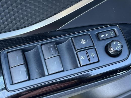 Toyota C-HR 2.0 Hybrid Style | Carplay | Inparkeerhulp | Navigatie | Stoel + stuurverwarming | ActivLease financial lease