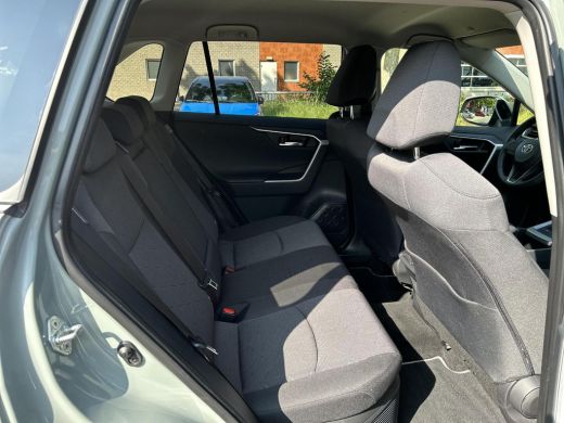 Toyota RAV4 2.5 Hybrid Dynamic ActivLease financial lease