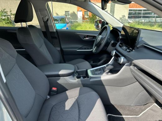 Toyota RAV4 2.5 Hybrid Dynamic ActivLease financial lease
