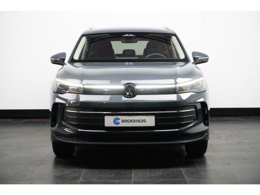 Volkswagen Tiguan 1.5 TSI DSG-7 150PK Life Edition | TREKHAAK | CAMERA | ELEKTR. A. KLEP | STUUR + STOELVERW. ActivLease financial lease