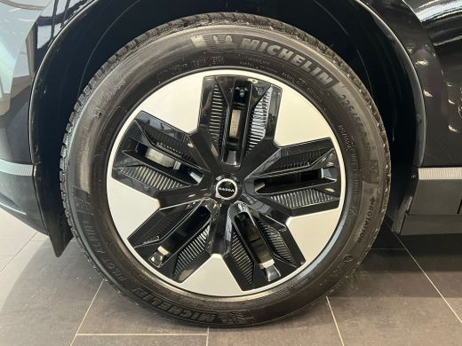 Volvo  EX30 Single Motor Extended Range Core 69 kWh | 11 kW lader | Achteruitrijcamera | Apple Carplay/Androi... ActivLease financial lease