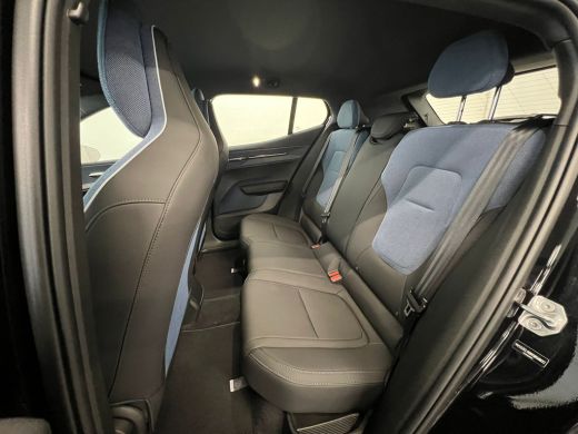 Volvo  EX30 Single Motor Extended Range Core 69 kWh | 11 kW lader | Achteruitrijcamera | Apple Carplay/Androi... ActivLease financial lease