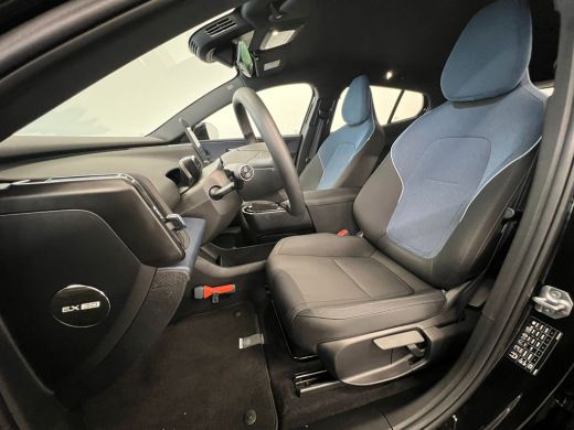 Volvo  EX30 Single Motor Extended Range Core 69 kWh | 11 kW lader | Achteruitrijcamera | Apple Carplay/Androi... ActivLease financial lease