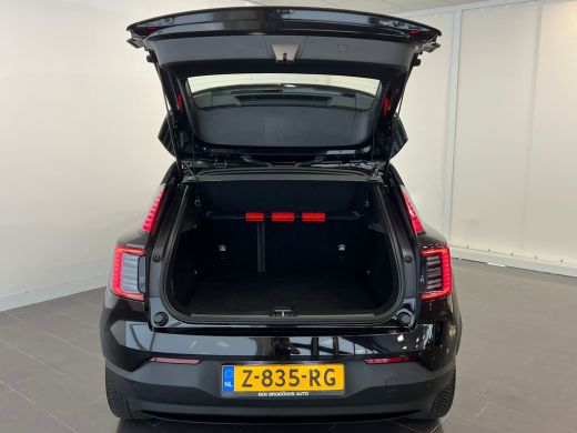 Volvo  EX30 Single Motor Extended Range Core 69 kWh | 11 kW lader | Achteruitrijcamera | Apple Carplay/Androi... ActivLease financial lease