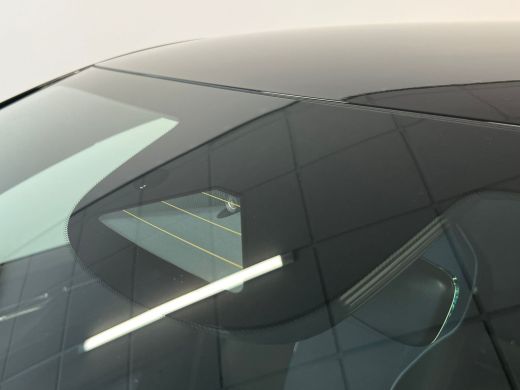 Volvo  EX30 Single Motor Extended Range Core 69 kWh | 11 kW lader | Achteruitrijcamera | Apple Carplay/Androi... ActivLease financial lease
