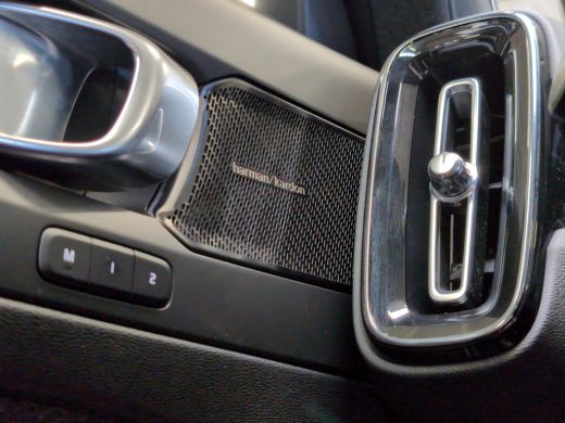 Volvo  XC40 1.5 T5 Recharge R-Design | Pano | Trekhaak | H&K | Adap. Cruise ActivLease financial lease