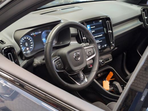 Volvo  XC40 1.5 T5 Recharge R-Design | Pano | Trekhaak | H&K | Adap. Cruise ActivLease financial lease