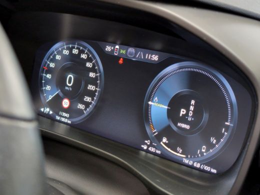 Volvo  XC40 1.5 T5 Recharge R-Design | Pano | Trekhaak | H&K | Adap. Cruise ActivLease financial lease