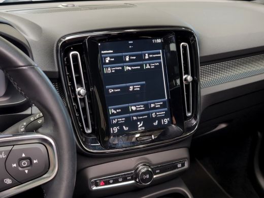 Volvo  XC40 1.5 T5 Recharge R-Design | Pano | Trekhaak | H&K | Adap. Cruise ActivLease financial lease