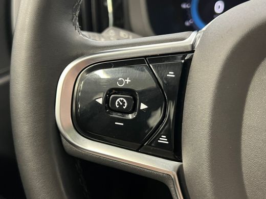 Volvo  XC60 T6 Plug-in hybrid AWD Plus Dark | Achterbank verwarmd | Achteruitrijcamera | Apple Carplay/Androi... ActivLease financial lease