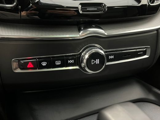 Volvo  XC60 T6 Plug-in hybrid AWD Plus Dark | Achterbank verwarmd | Achteruitrijcamera | Apple Carplay/Androi... ActivLease financial lease