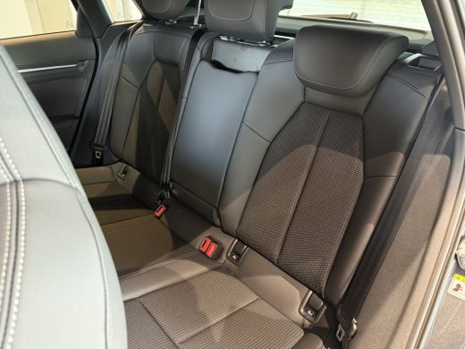 Audi A3 Sportback 45 TFSI e 272pk S edition Competition ActivLease financial lease