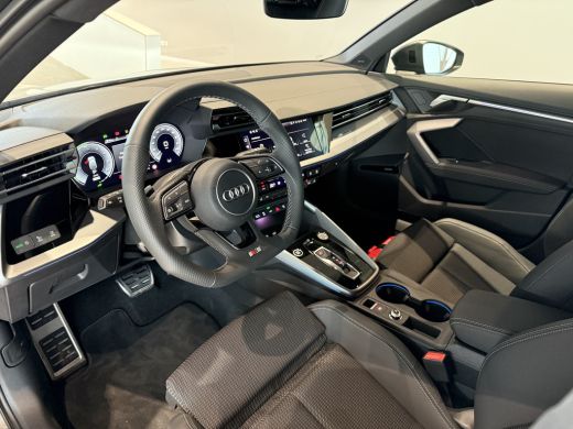 Audi A3 Sportback 45 TFSI e 272pk S edition Competition ActivLease financial lease