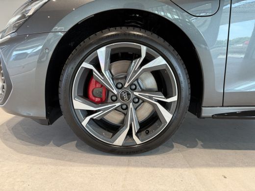 Audi A3 Sportback 45 TFSI e 272pk S edition Competition ActivLease financial lease