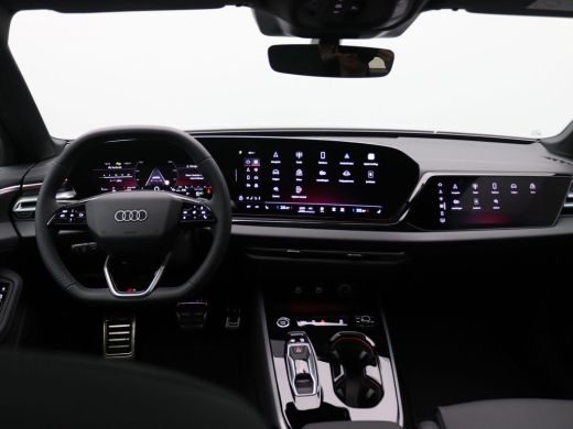 Audi A5 Avant 2.0 TFSI S edition 150PK S-Tronic S-Line, Panoramadak, Matrix-LED verlichting, Side Assist,... ActivLease financial lease