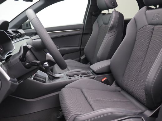 Audi Q3 35 TFSI S Edition Competition 150PK DSG S-Line, Pano-Schuifdak, Adaptieve Cruise Controle, Achter... ActivLease financial lease