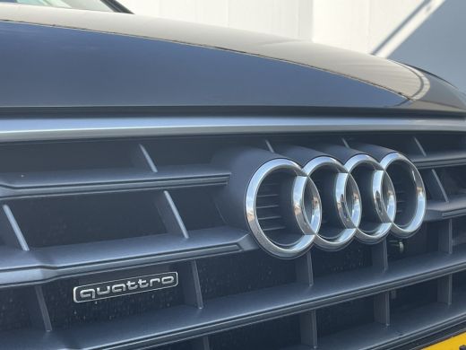 Audi Q5 2.0TDI 191pk Aut Grijs-Kenteken Trekhaak Automaat Nav/Cruise Stoelverw! ActivLease financial lease