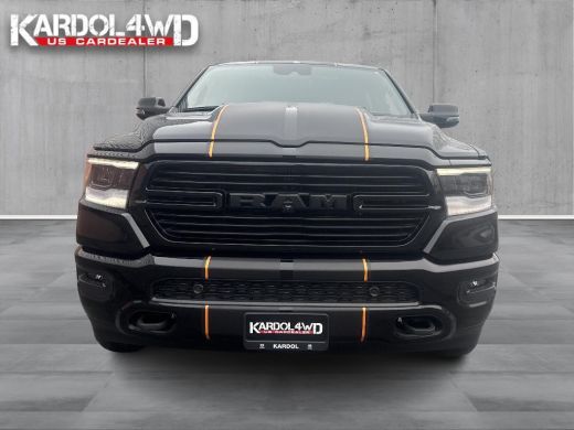 Dodge Ram 1500 1500 5.7 V8 4x4 Crew Cab Laramie | Model24 BPM VRIJ!| Elektr. treeplanken | SPECIAL STRIPING| Hea... ActivLease financial lease