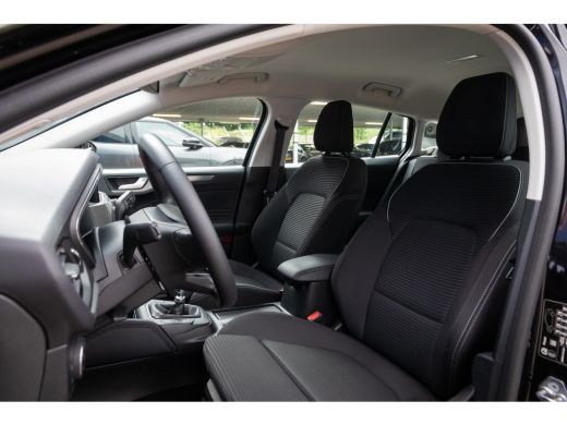 Ford Focus 1.0 EcoBoost Titanium Business | Apple Carplay/Android Auto | Clima | Cruise | Navigatie | LMV 16... ActivLease financial lease