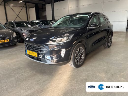 Ford Kuga 2.5 PHEV Titanium Epe! | Trekhaak | Clima | Navi | Lichtmetalen Velgen | Camera | Parkeersensoren... Ford Kuga 2.5 PHEV Titanium Epe! | Trekhaak | Clima | Navi | Lichtmetalen Velgen | Camera | Parkeersensoren...