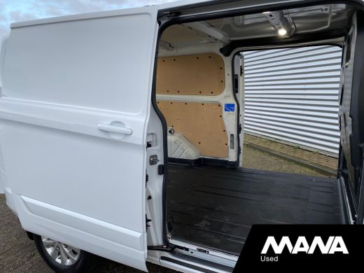 Ford Transit Custom 300 2.0 TDCI L2H1 LIMITED 2X schuif Automaat 170PK LIMITED LED Cruise Camera Sensoren Trekhaak Bl... ActivLease financial lease