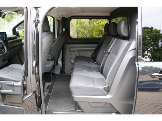 Ford Transit Custom 320 2.0 TDCI L2H1 Limited Dubbel Cabine 136PK Automaat | Draadloze telefoonlader | Extra zijschui... ActivLease financial lease