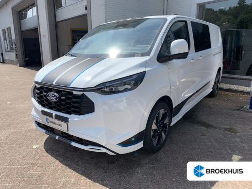 Ford Transit Custom 320 2.5 PHEV L2H1 Sport DC 233pk | Wegklapbare Trekhaak | Driver Assistance Pack | 19"LMV | Adapt... Ford Transit Custom 320 2.5 PHEV L2H1 Sport DC 233pk | Wegklapbare Trekhaak | Driver Assistance Pack | 19"LMV | Adapt...