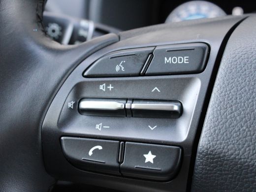 Hyundai Kona 1.6 GDI HEV Fashion | Head-Up Display | 18" LMV | Full-LED | | Achteruitrijcamera | Apple Carplay... ActivLease financial lease