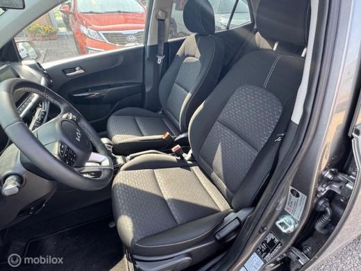 Kia Picanto 1.0 67pk Automaat Stoel en Stuur verwarming , Navigatie / Apple carplay / Android auto , Achterui... ActivLease financial lease