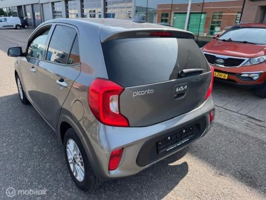 Kia Picanto 1.0 67pk Automaat Stoel en Stuur verwarming , Navigatie / Apple carplay / Android auto , Achterui... ActivLease financial lease