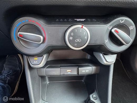 Kia Picanto 1.0 67pk Automaat Stoel en Stuur verwarming , Navigatie / Apple carplay / Android auto , Achterui... ActivLease financial lease