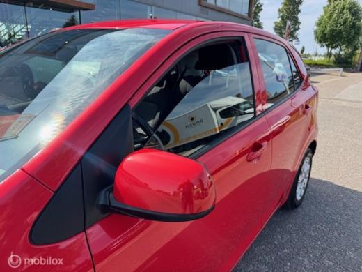 Kia Picanto 1.0 MPi Dynamic Line Navigatie , Achteruit rij camera Aple Carp[lay / Android Auto , Bleutooth , ... ActivLease financial lease