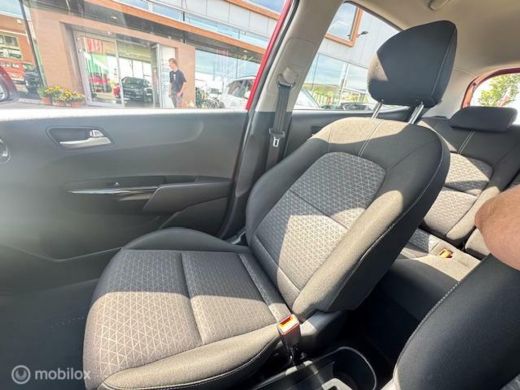 Kia Picanto 1.0 MPi Dynamic Line Navigatie , Achteruit rij camera Aple Carp[lay / Android Auto , Bleutooth , ... ActivLease financial lease