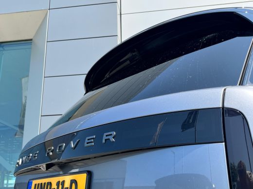 Land Rover Range Rover P460e HSE | 23 Inch | El. Trekhaak | Pano | Softclose | Head-Up | Shadow Pack ActivLease financial lease