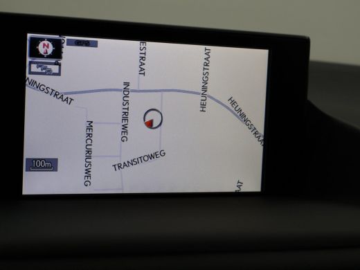 Lexus CT 200h BUSINESS LINE + CAMERA / NAVIGATIE / LED / DEALER ONDERHOUDEN BTW ActivLease financial lease