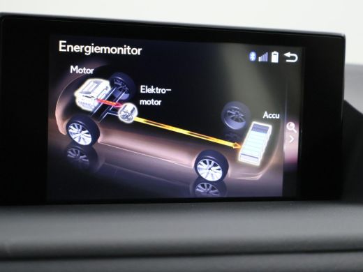 Lexus CT 200h BUSINESS LINE + CAMERA / NAVIGATIE / LED / DEALER ONDERHOUDEN BTW ActivLease financial lease