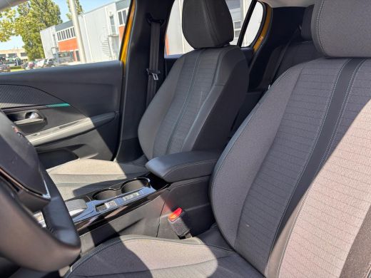 Peugeot 208 1.2 PureTech Allure Pack 100PK | Navigatie | Camera | Parkeersensoren | Apple Carplay / Android A... ActivLease financial lease
