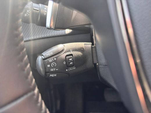Peugeot 208 1.2 PureTech Allure Pack 100PK | Navigatie | Camera | Parkeersensoren | Apple Carplay / Android A... ActivLease financial lease