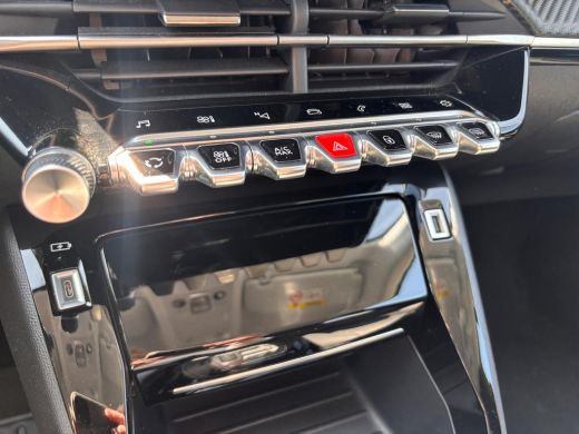 Peugeot 208 1.2 PureTech Allure Pack 100PK | Navigatie | Camera | Parkeersensoren | Apple Carplay / Android A... ActivLease financial lease
