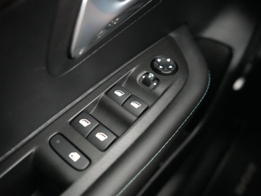 Peugeot 208 1.2 PureTech Allure Pack | Airco | Alarm klasse 1(startblokkering) | Apple Carplay/Android Auto|t... ActivLease financial lease