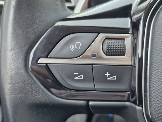 Peugeot 3008 1.6 Plug-In Hybrid 225 PK Allure | AUTOMAAT | Trekhaak | 360 camera | Leder / Stoffen bekleding |... ActivLease financial lease