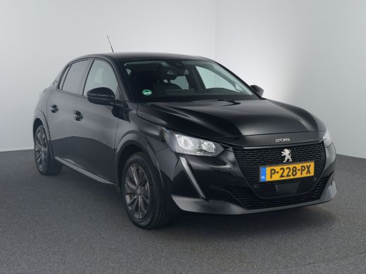 Peugeot e-208 EV Allure Pack 50 kWh | Achterbank in delen neerklapbaar | Achteruitrijcamera | Centrale deurverg... ActivLease financial lease
