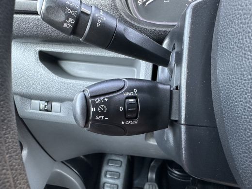 Peugeot Expert 2.0 HDI 123 PK / L2H1 / 1e EIG. / 82.553 KM / TREKHAAK / AIRCO / CRUISE / NAVI ActivLease financial lease