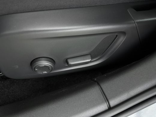 Polestar 2 Standard Range Single Motor 69 kWh | Pilot Pack | 20" wielen | DAB | BLIS | Cruise adaptief | 360... ActivLease financial lease