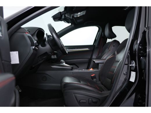 Renault Arkana 1.6 E-Tech Hybrid 145 R.S. Line | Dealer Onderhouden! | Leder | Camera | Sfeer Verlichting | Crui... ActivLease financial lease