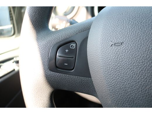 Renault Trafic 2.0 dCi 145pk L1 H1 Airco Navigatie Imperiaal ActivLease financial lease