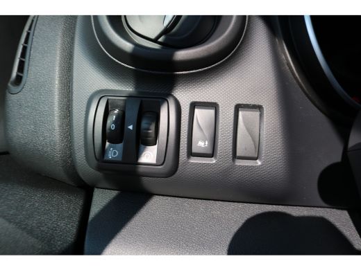 Renault Trafic 2.0 dCi 145pk L1 H1 Airco Navigatie Imperiaal ActivLease financial lease