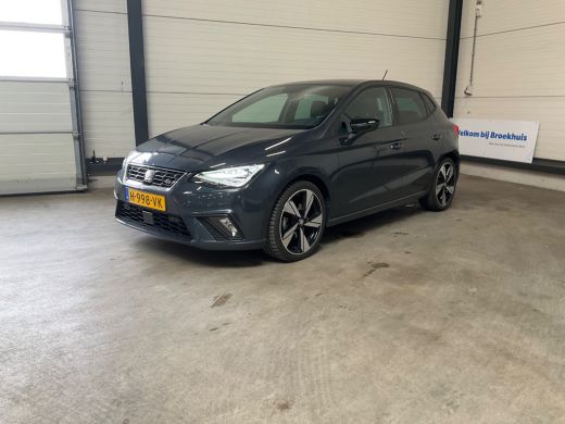 Seat Ibiza 1.0 TSI FR Business Intense | Achteruitrijcamera | Apple Carplay/Android Auto | Clima | Navi | Cr... Seat Ibiza 1.0 TSI FR Business Intense | Achteruitrijcamera | Apple Carplay/Android Auto | Clima | Navi | Cr...